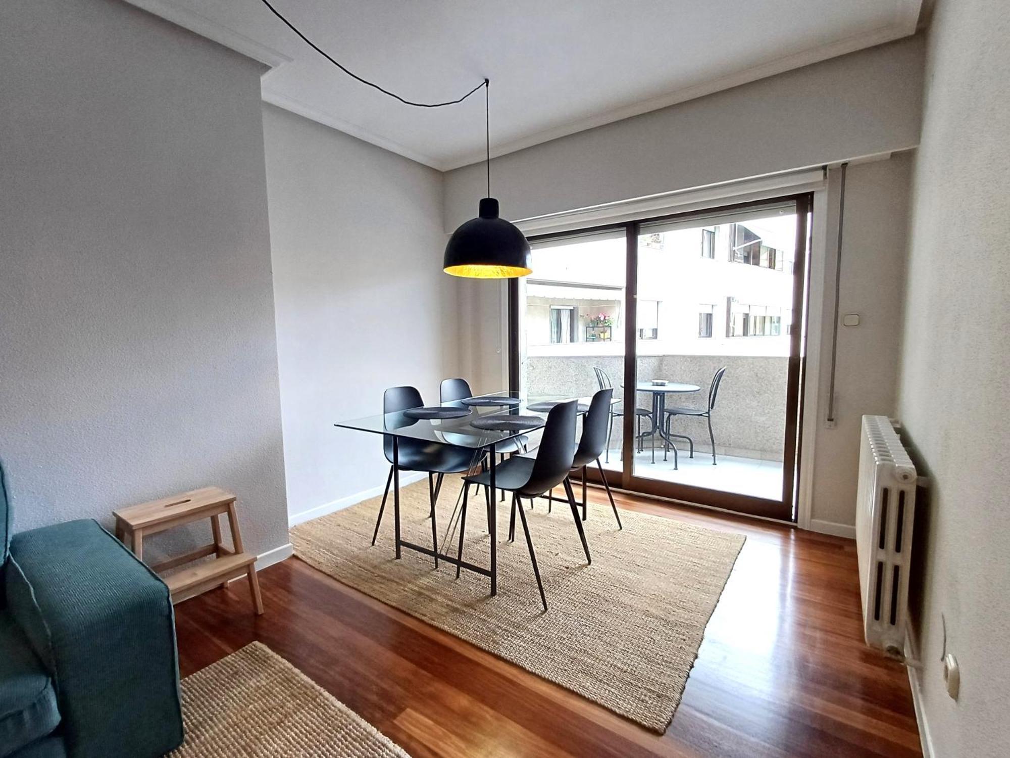 4J - Ourense Centro Con Parking Exterior foto