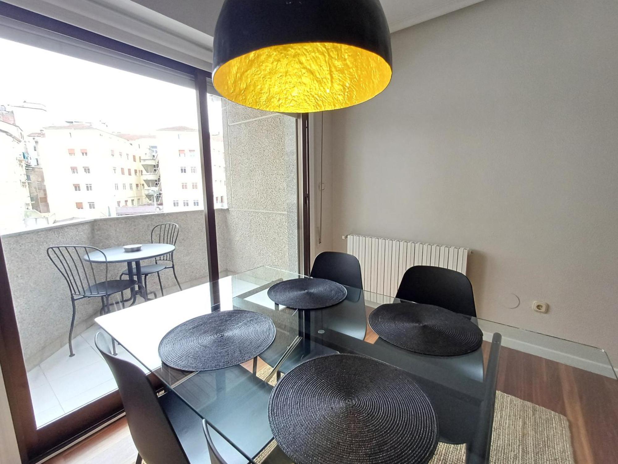 4J - Ourense Centro Con Parking Exterior foto